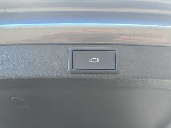 SKODA Octavia Combi Selection 5.J Garantie / Navi