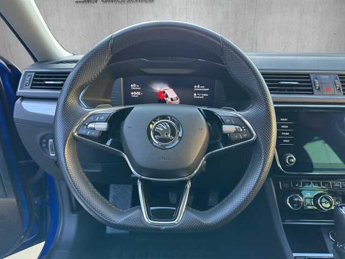 SKODA Superb 1.5 TSI Ambition //Kamera/Navi/Sitzheizung 