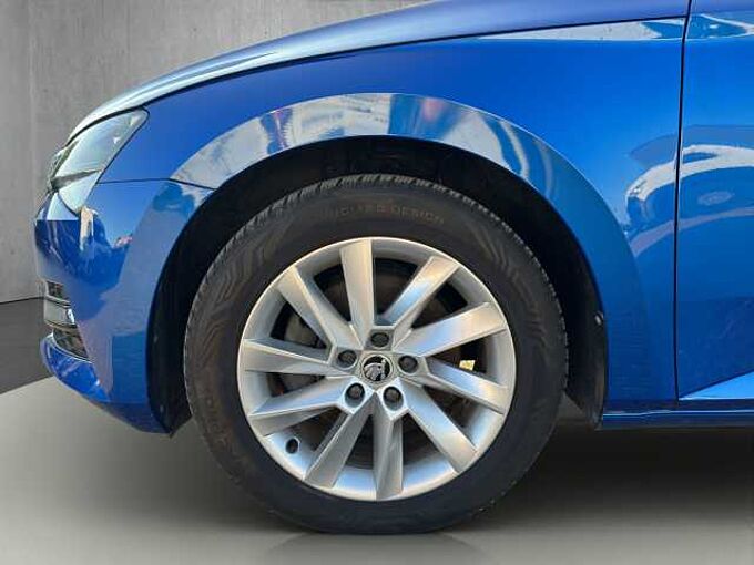 SKODA Superb 1.5 TSI Ambition //Kamera/Navi/Sitzheizung 