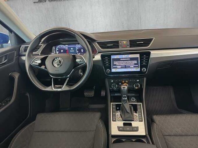SKODA Superb 1.5 TSI Ambition //Kamera/Navi/Sitzheizung 