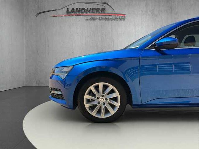 SKODA Superb 1.5 TSI Ambition //Kamera/Navi/Sitzheizung 