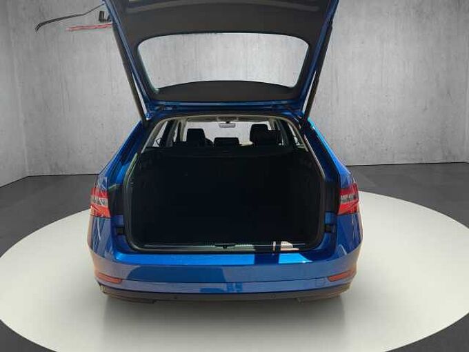 SKODA Superb 1.5 TSI Ambition //Kamera/Navi/Sitzheizung 