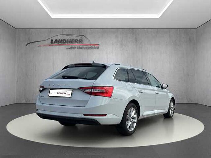 SKODA Superb 1.5 TSI Ambition //Kamera/Navi/Sitzheizung