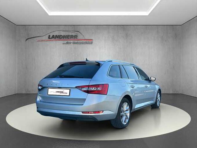 SKODA Superb 1.5 TSI Ambition //Kamera/Navi/Sitzheizung 