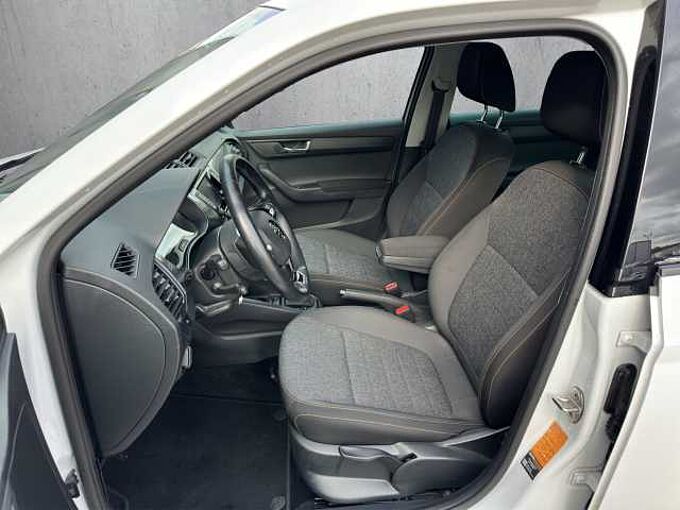SKODA Fabia Kombi DSG Ambition *LED/Navi/ACC/Kamera*