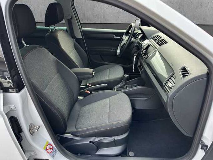 SKODA Fabia Kombi DSG Ambition *LED/Navi/ACC/Kamera*