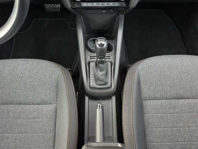 SKODA Fabia Kombi DSG Ambition *LED/Navi/ACC/Kamera*