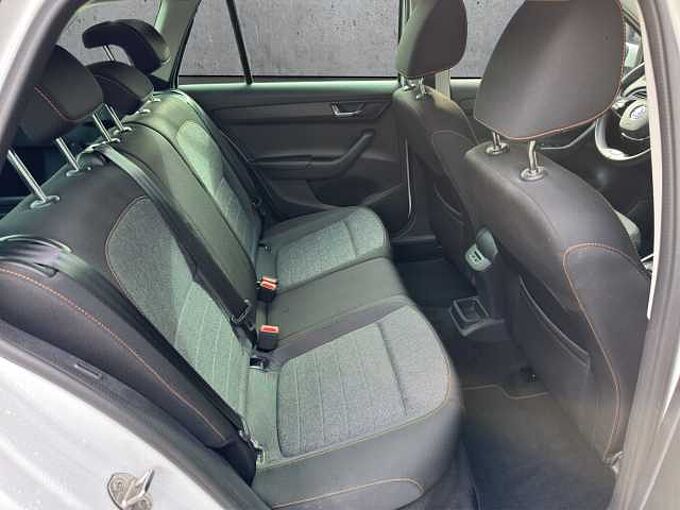SKODA Fabia Kombi DSG Ambition *LED/Navi/ACC/Kamera*