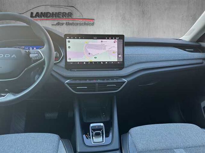 SKODA Octavia Combi 1.5 TSI Selection //5-Jahre Garantie /Navi/Sitzheizung Navi/Sitzheizung/Kamera