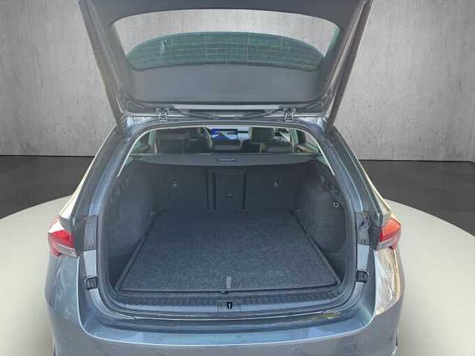 SKODA Octavia Combi 1.5 TSI Selection //5-Jahre Garantie /Navi/Sitzheizung Navi/Sitzheizung/Kamera