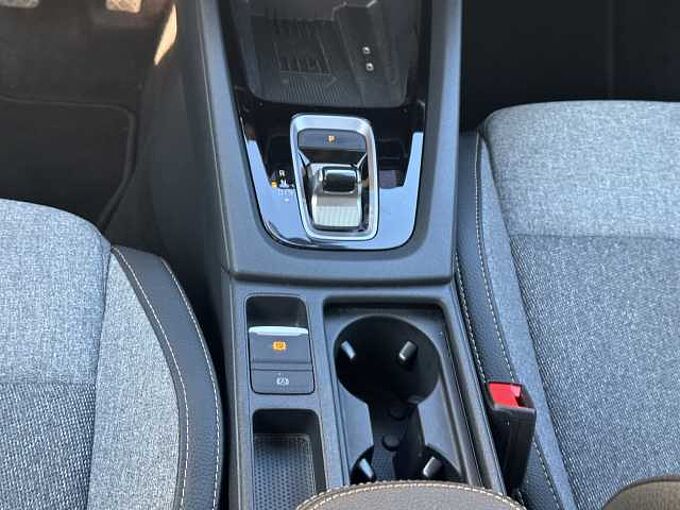 SKODA Octavia Combi 1.5 TSI Selection //5-Jahre Garantie /Navi/Sitzheizung Navi/Sitzheizung/Kamera
