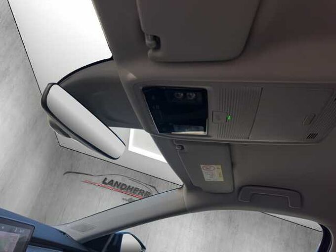 SKODA Octavia Combi 1.5 TSI Selection //5-Jahre Garantie /Navi/Sitzheizung Navi/Sitzheizung/Kamera