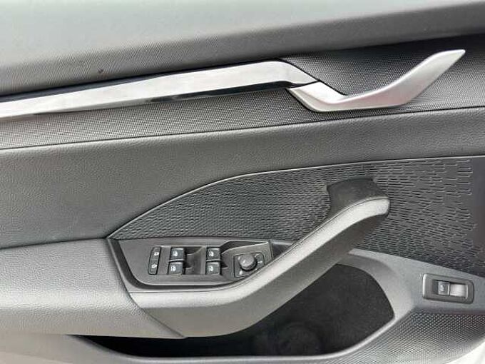 SKODA Octavia Combi Sportline 5. J Garantie/ el.Hecklappe/Teilleder