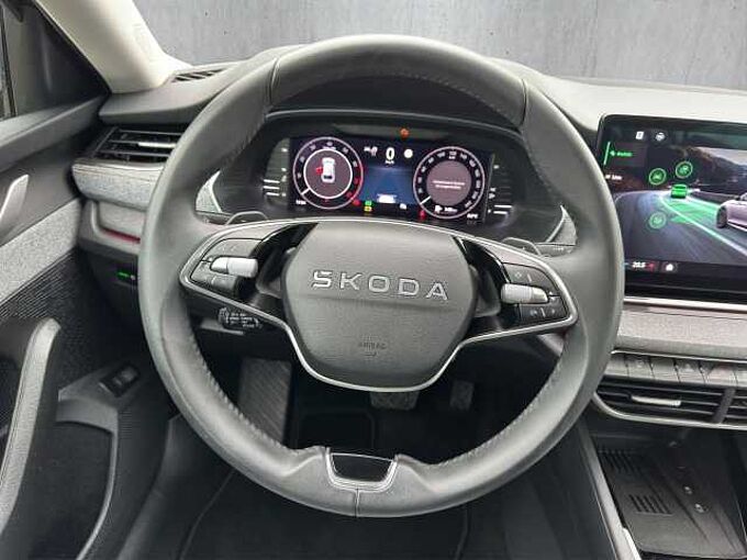 SKODA Octavia Combi TSI Selection  //5-J. Garantie /Navi/Sitzheizung el. Heckklappe