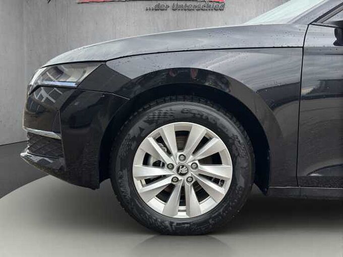 SKODA Octavia Combi TSI Selection  //5-J. Garantie /Navi/Sitzheizung el. Heckklappe