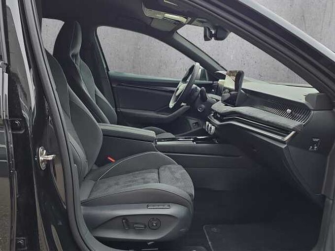 SKODA Superb Combi Sportline  TSI Hybrid  / 5-Jahre Garantie / el. Heckklappe