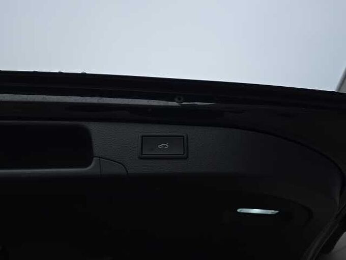 SKODA Superb Combi Sportline  TSI Hybrid  / 5-Jahre Garantie / el. Heckklappe