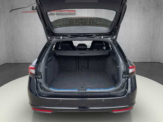 SKODA Superb Combi Sportline TSI Hybrid 5.Jahre Garantie / el. Heckklappe