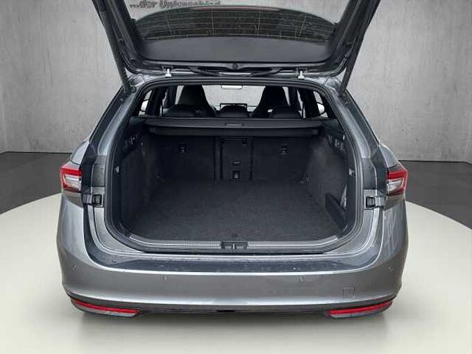 SKODA Superb Combi Sportline  TSI Hybrid / 5. Jahre Garantie /el. Heckklappe