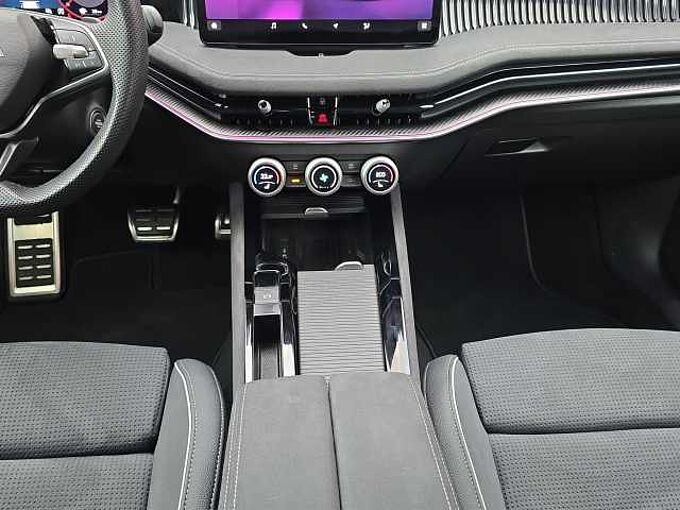 SKODA Superb Combi Sportline TSI Hybrid 5.Jahre Garantie /el. Heckklappe