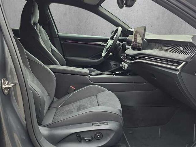 SKODA Superb Combi Sportline TSI Hybrid 5.Jahre Garantie /el. Heckklappe