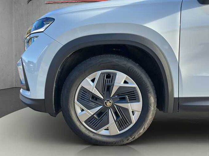 SKODA Kodiaq 4x4 Selection 5-J Garantie/ 7-Sitze/AHK/Leder