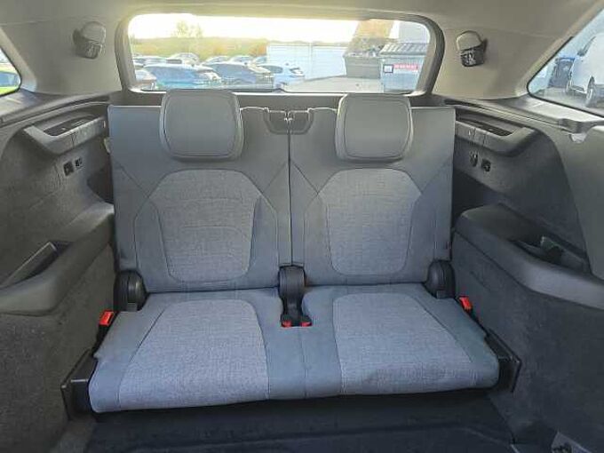 SKODA Kodiaq 4x4 Selection 5 J Garantie/AHK  ....