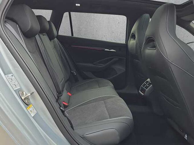 SKODA Superb 2.0 TSI 4x4 Sportline //Head-Up/Pano/AHK