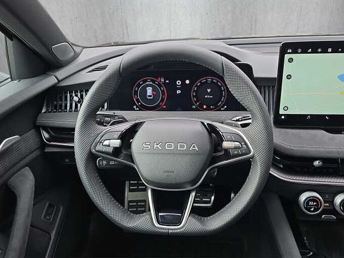 SKODA Superb 2.0 TSI 4x4 Sportline //Head-Up/Pano/AHK