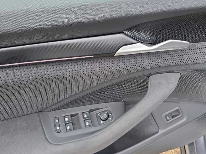 SKODA Superb 2.0 TSI 4x4 Sportline //Head-Up/Pano/AHK