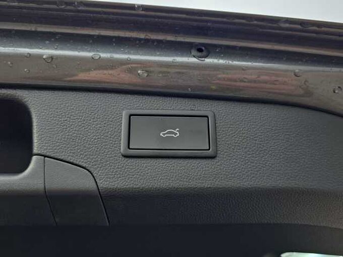 SKODA Superb 2.0 TSI 4x4 Sportline //Head-Up/Pano/AHK