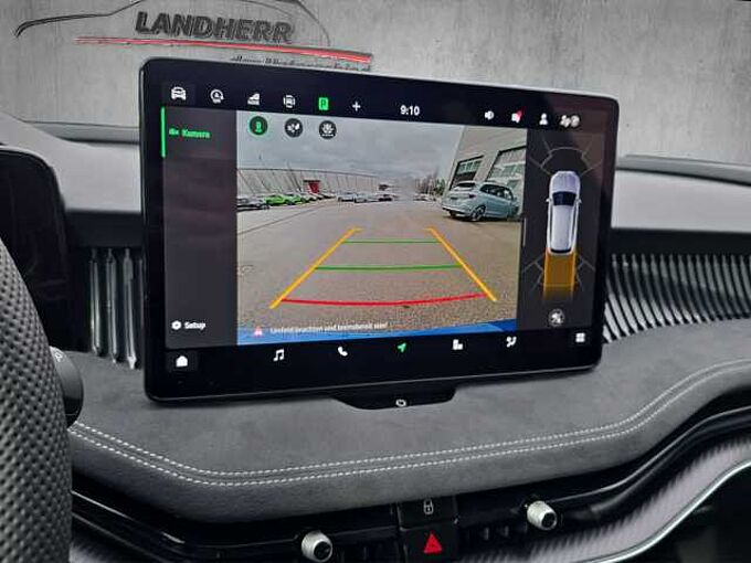 SKODA Superb 2.0 TSI 4x4 Sportline //Head-Up/Pano/AHK