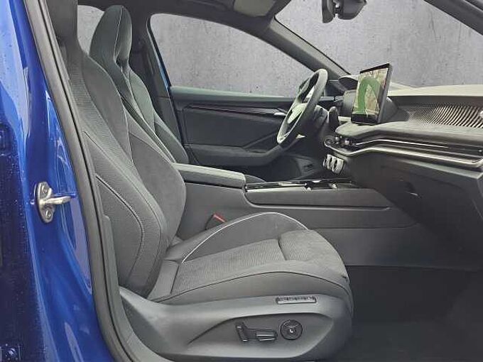 SKODA Superb 2.0 TSI 4x4 Sportline //Head-Up/Pano/AHK