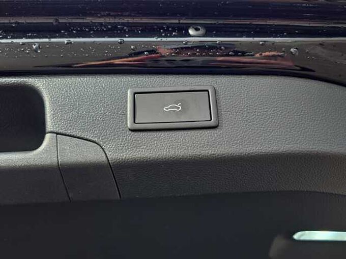 SKODA Superb 2.0 TDI 4x4 Sporline //AHK/Pano/Leder /Head-Up