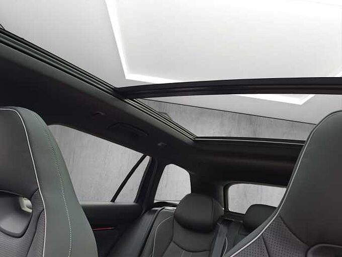 SKODA Superb 2.0 TDI 4x4 Sporline //AHK/Pano/Leder /Head-Up