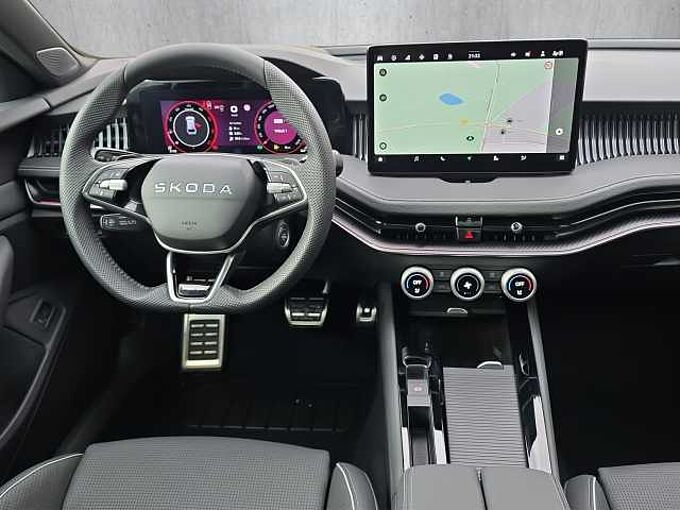 SKODA Superb 2.0 TDI 4x4 Sporline //AHK/Pano/Leder /Head-Up