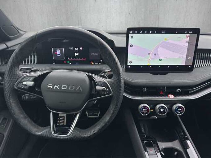 SKODA Superb Combi 2.0 TDI //5 J. Garantie //Matrix/ Navi /Winterpaket