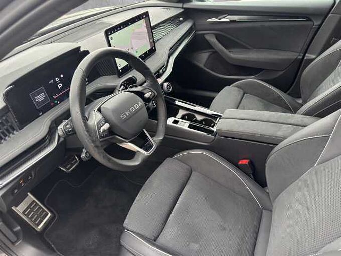 SKODA Superb Combi 2.0 TDI //5 J. Garantie //Matrix/ Navi /Winterpaket