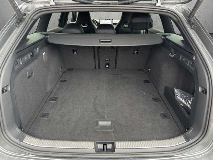 SKODA Superb Combi 2.0 TDI //5 J. Garantie //Matrix/ Navi /Winterpaket