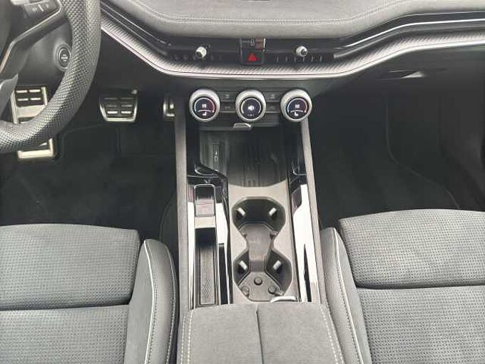 SKODA Superb Combi 2.0 TDI //5 J. Grantie //Matrix/ Navi /Winterpaket