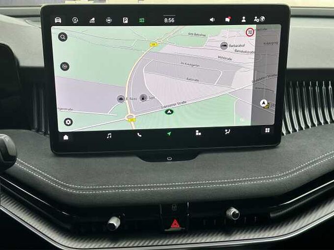 SKODA Superb Combi 2.0 TDI //5 J. Grantie //Matrix/ Navi /Winterpaket