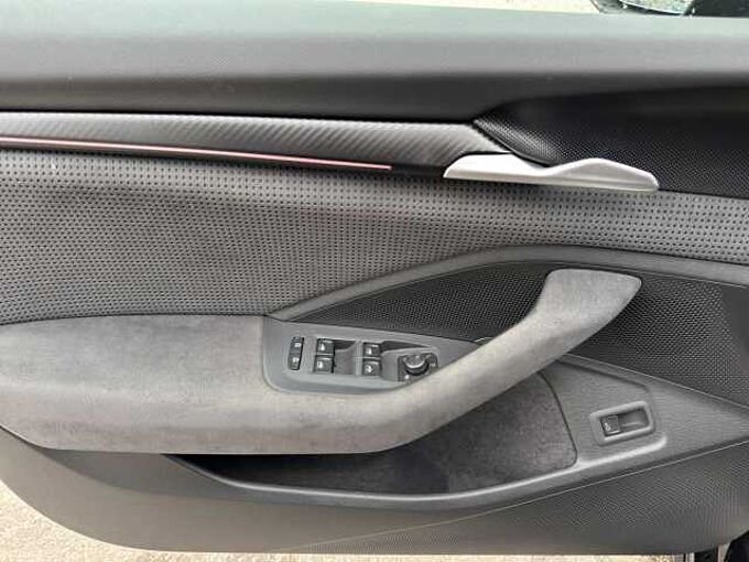 SKODA Superb Combi 2.0 TDI //5 J. Grantie //Matrix/ Navi /Winterpaket