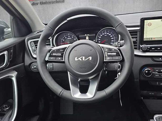 Kia Ceed 1.5 T-GDI Gold // Kamera/Sitzheizung /Navi