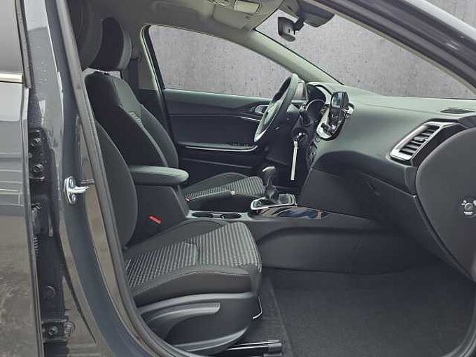 Kia Ceed 1.5 T-GDI Gold // Kamera/Sitzheizung /Navi