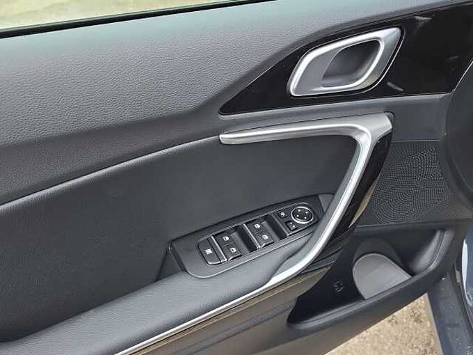 Kia Ceed 1.5 T-GDI Gold // Kamera/Sitzheizung /Navi