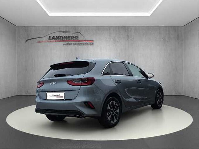 Kia Ceed 1.5 T-GDI Gold // Kamera/Sitzheizung /Navi