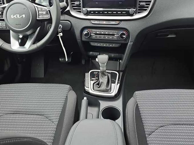 Kia Ceed 1.5 T-GDI Gold // Kamera/Sitzheizung /Navi