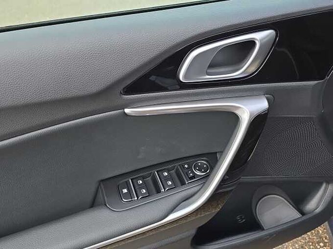 Kia Ceed 1.5 T-GDI Gold // Kamera/Sitzheizung /Navi