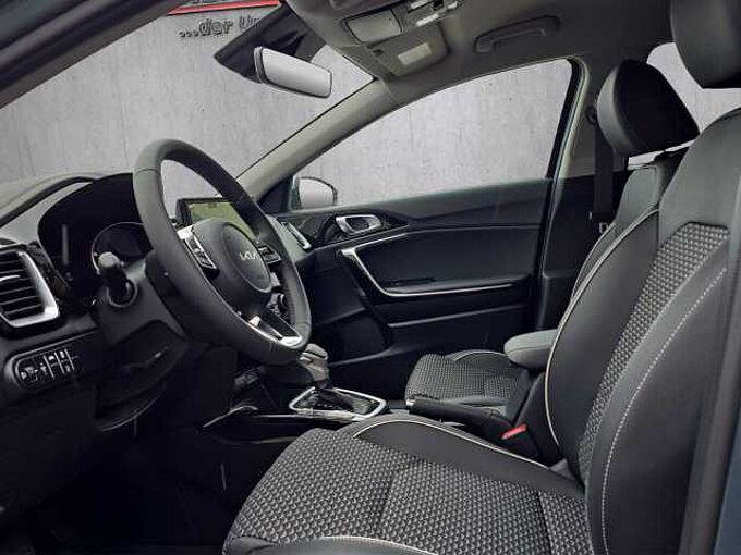 Kia Ceed 1.5 T-GDI Gold // Kamera/Sitzheizung /Navi