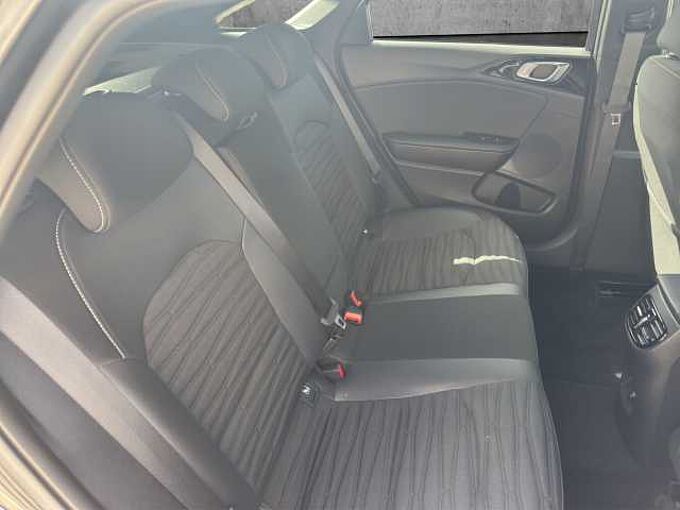 Kia ProCeed 1.5 GT Line LED/Kamera/4 x SHZ